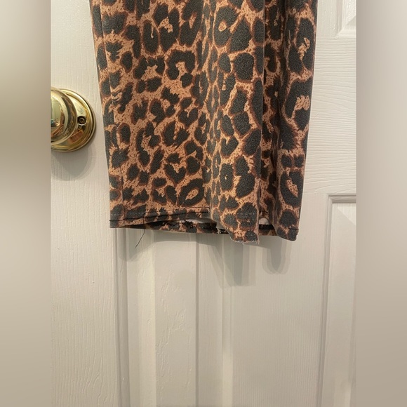 Leopard Print Strappy Cup Detail Midi Dress Pretty Little Thing - Picture 8 of 13